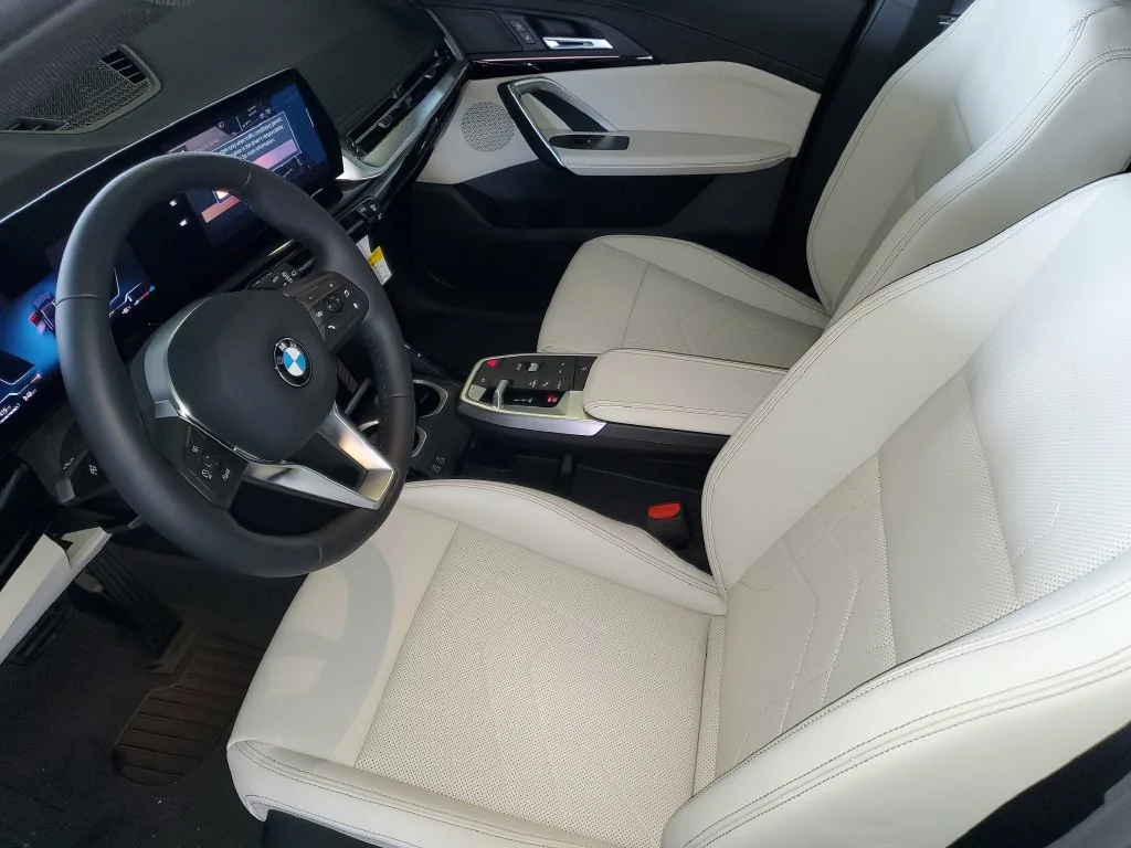 Used 2026 Blue BMW xDrive28i image 16