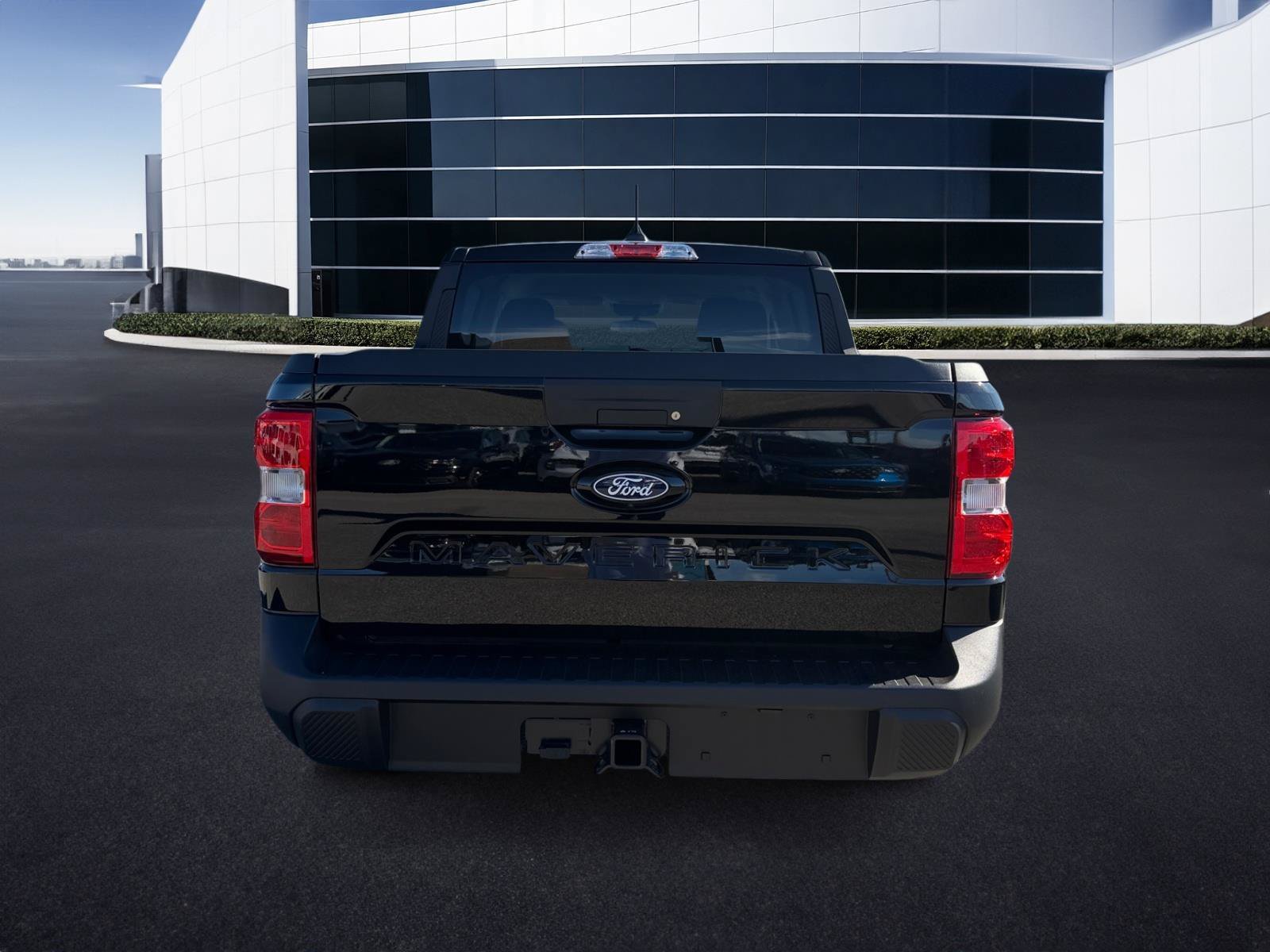 New 2026 Shadow Black Ford XLT image 5