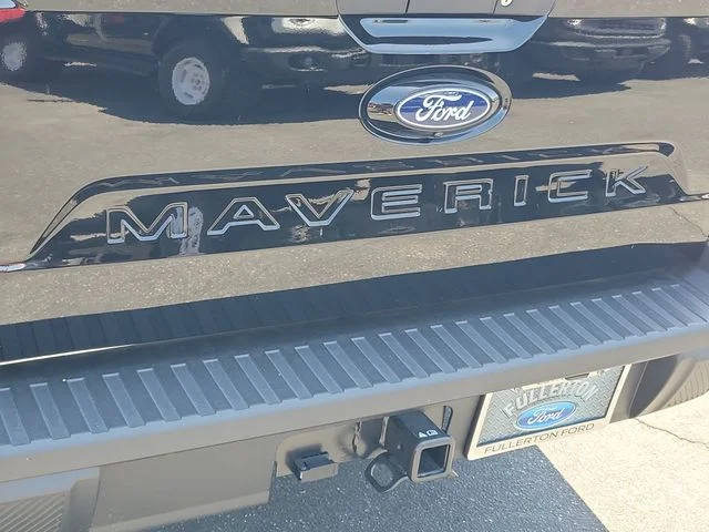New 2025 Shadow Black Ford XLT image 10