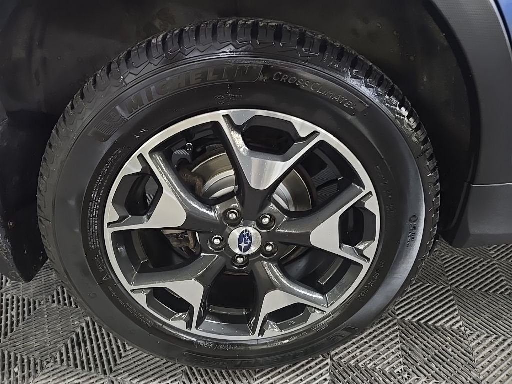 Used 2018 Blue Subaru 2.0i Premium image 13