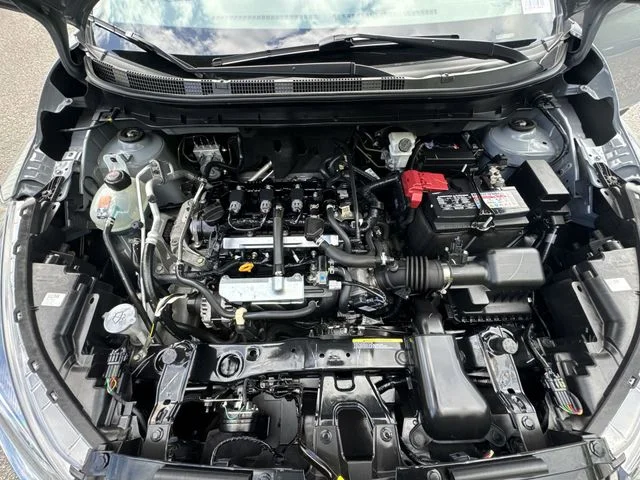 Used 2024 Gray Nissan SR image 28