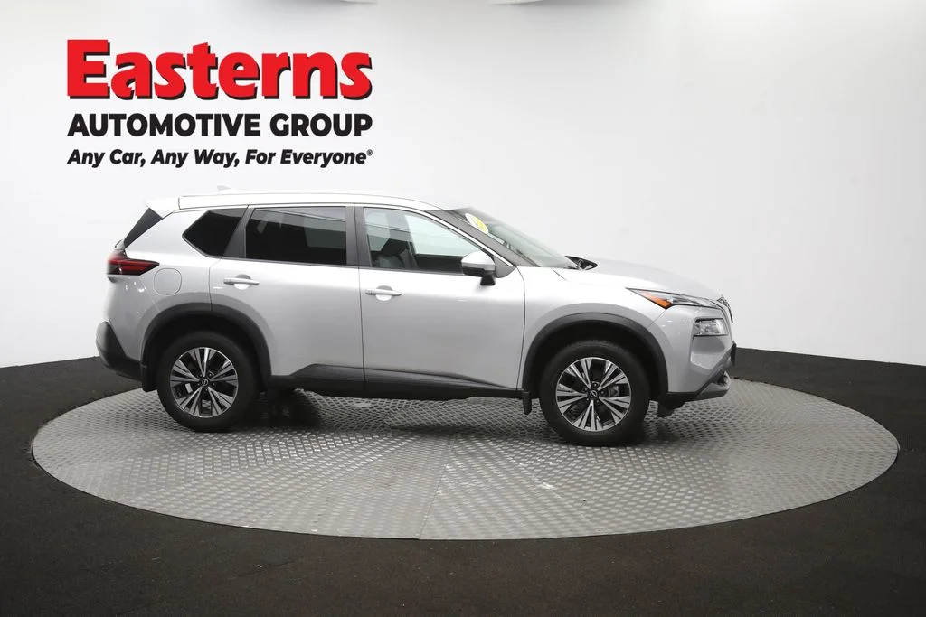 Used 2023 Silver Nissan SV image 107