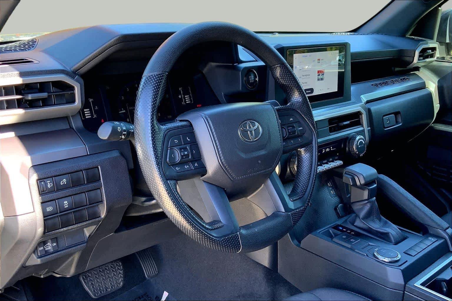 Used 2025 Underground Toyota SR5 image 17