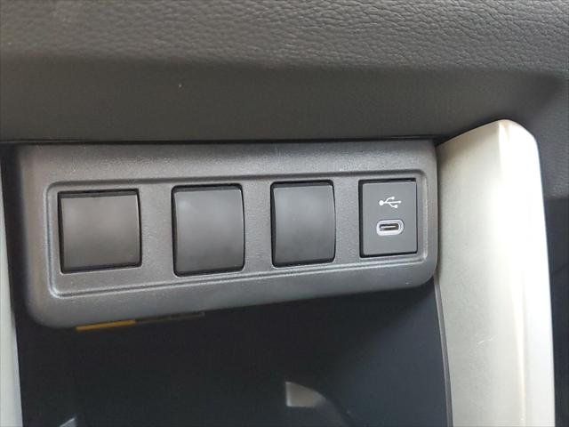 Certified Used 2024 SONIC SILVER Toyota  image 29