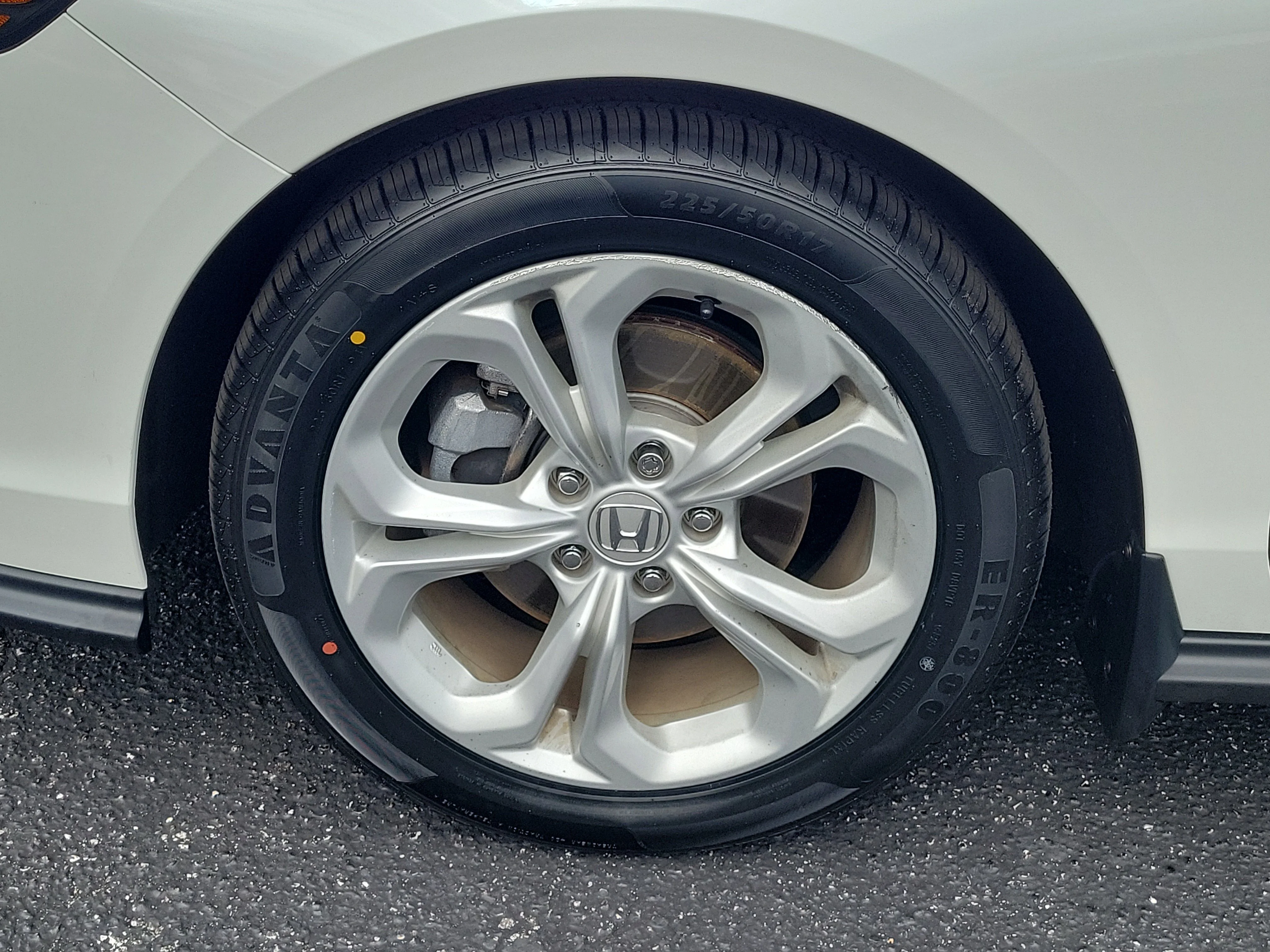 2024 Honda Accord LX - Photo 28