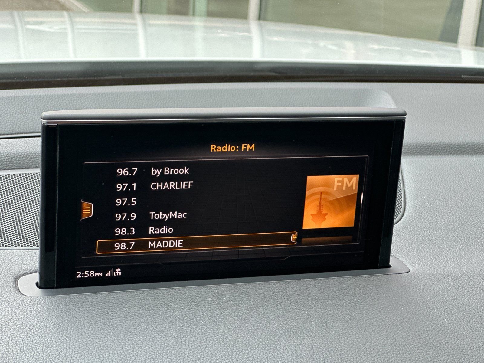 Used 2019 Glacier White Audi 55 Prestige image 16