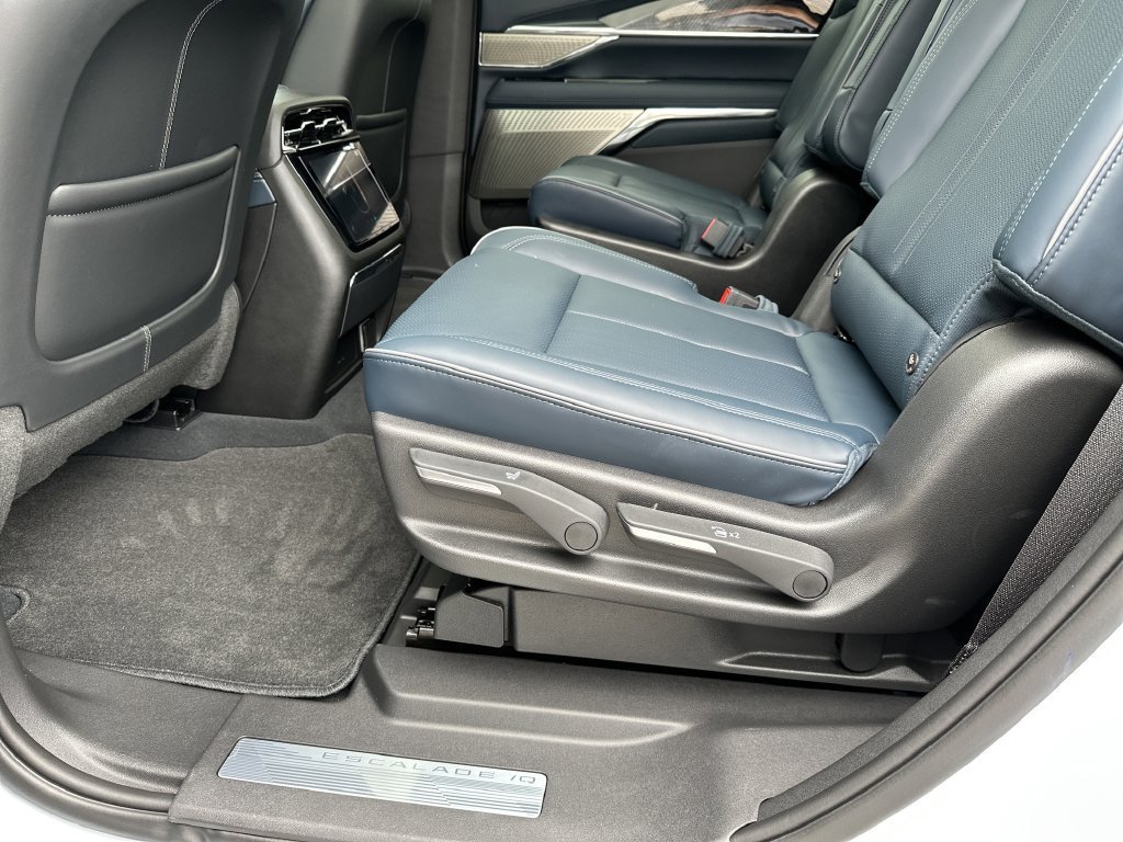 2026 Cadillac Escalade IQL Premium Sport - Photo 28