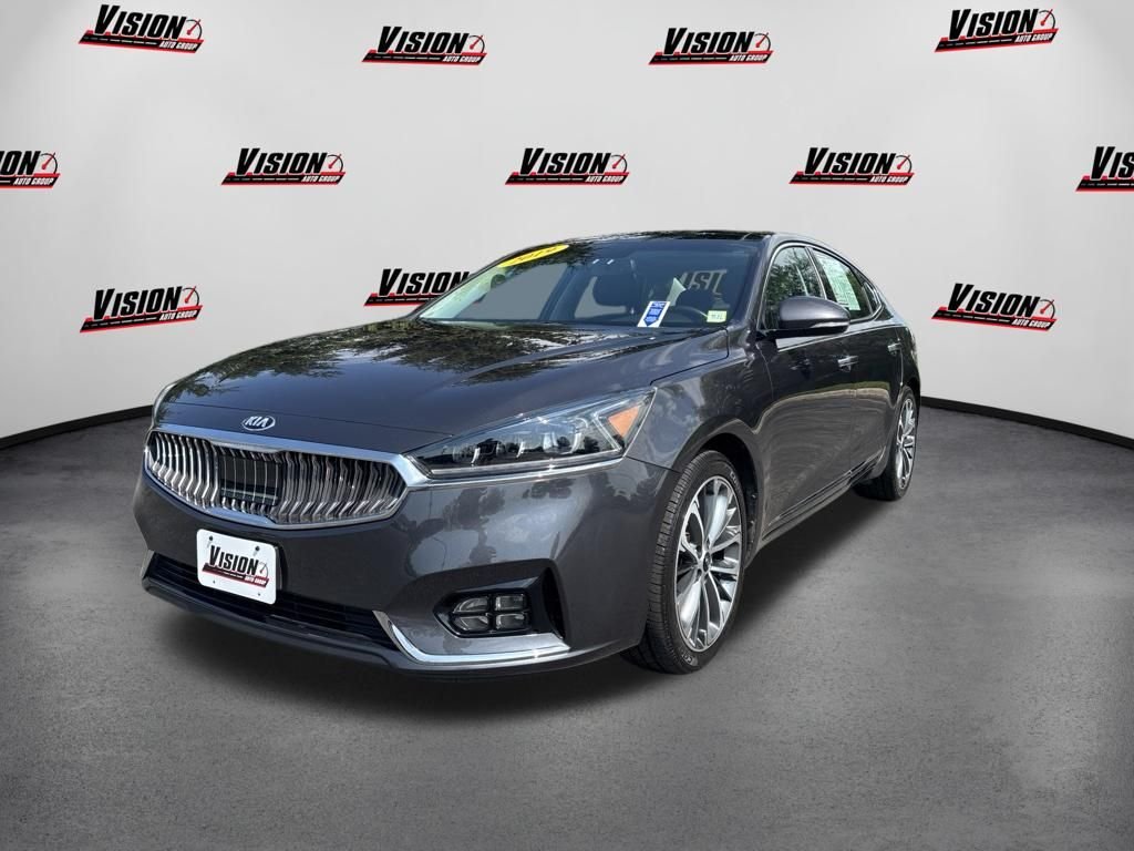 Used 2019 Gray Kia Technology image 1