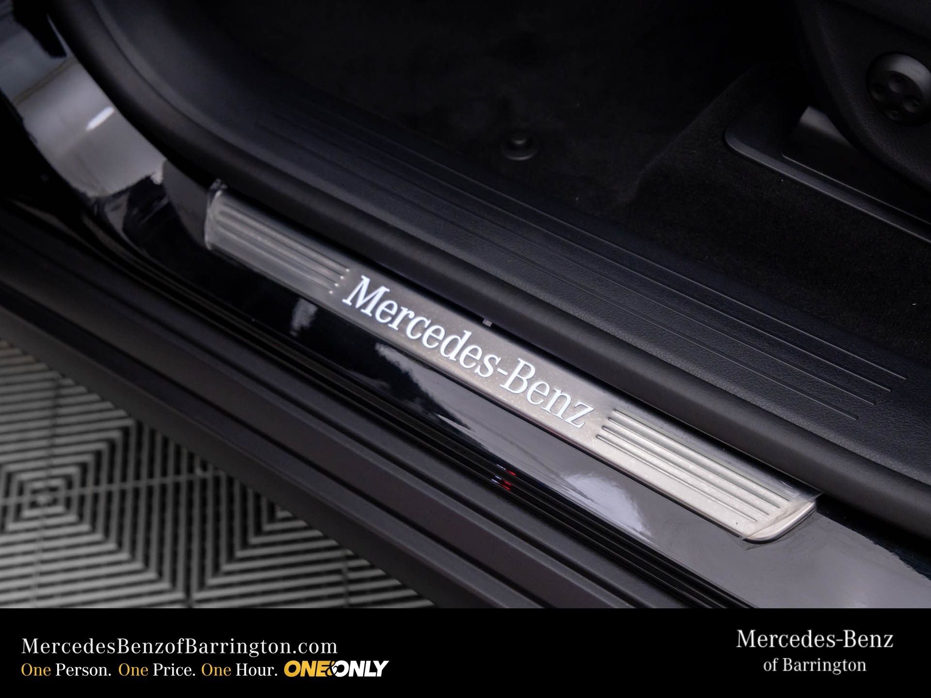 New 2026 Obsidian Black Metallic Mercedes-Benz GLE 350 image 17