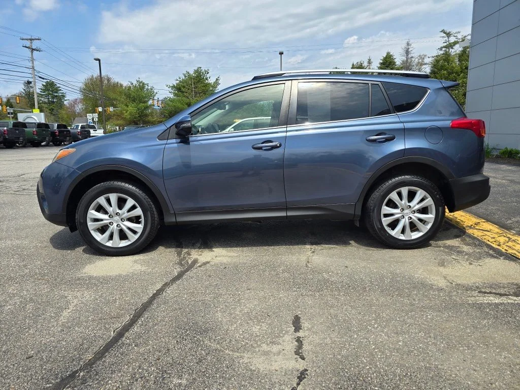 Used 2014 Shoreline Mist Toyota 4WD Limited image 2