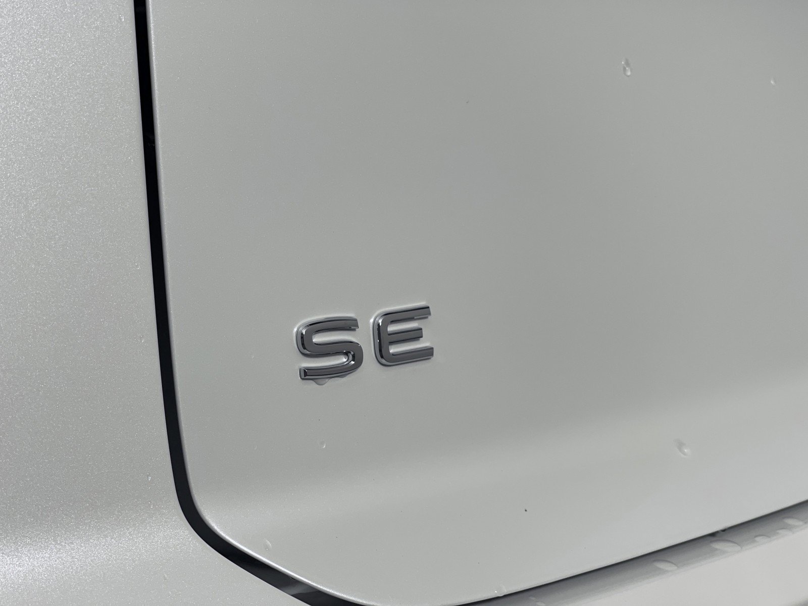 New 2026 Opal White Pearl Volkswagen 2.0T SE image 14