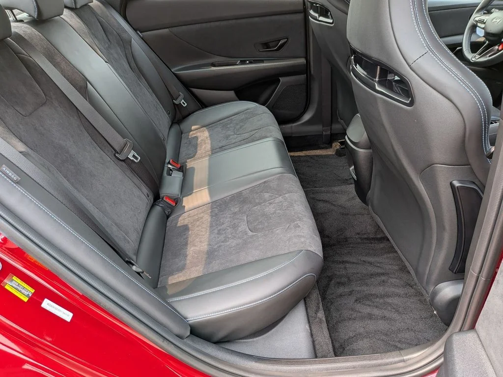 Used 2025 Red Hyundai Base image 27