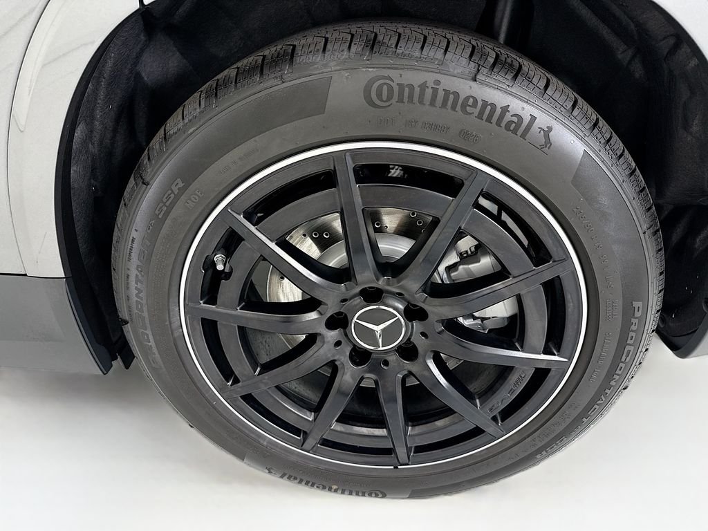 New 2026 Mountain Grey Metallic Mercedes-Benz GLA 35 AMG® image 30