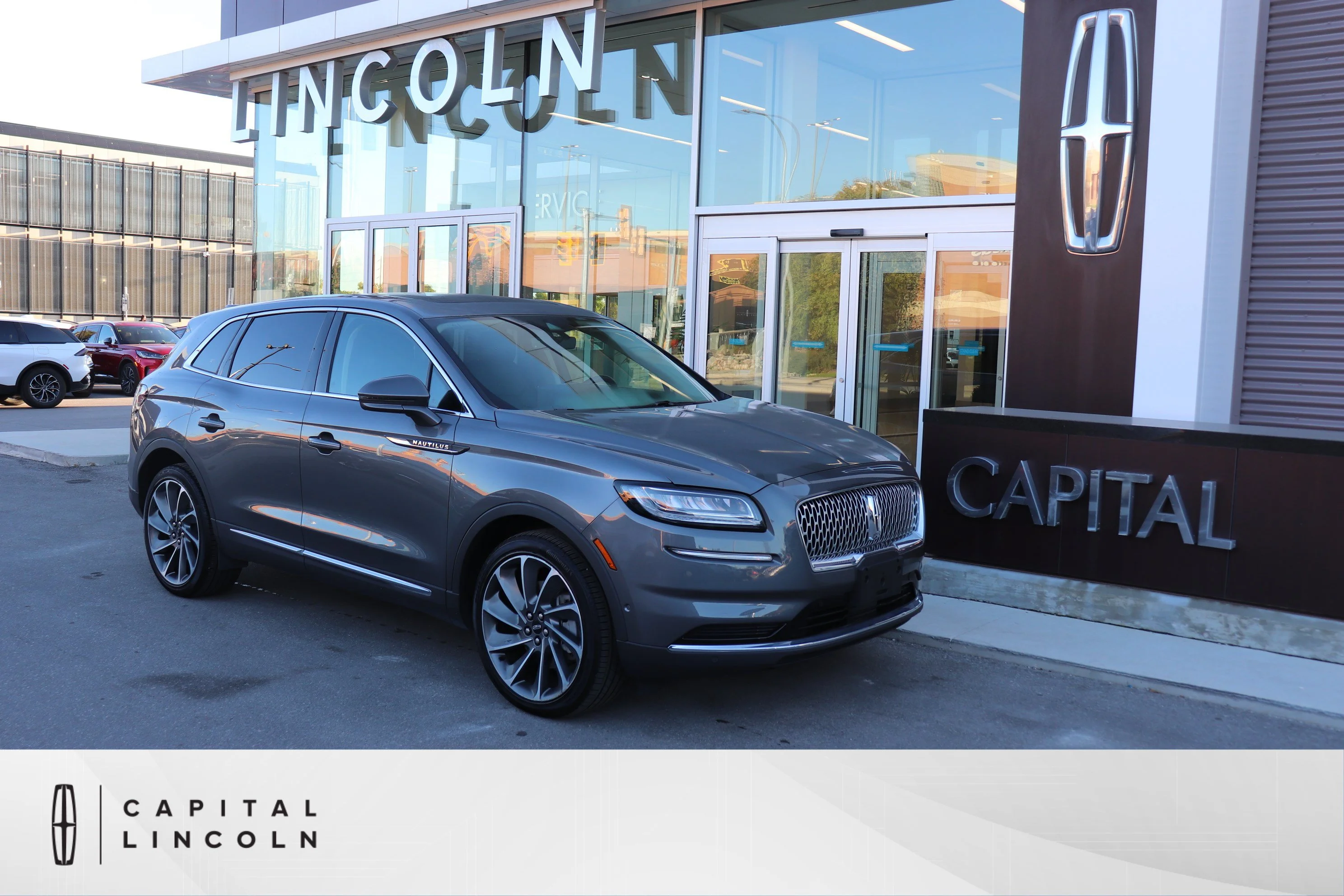 Used 2023 Silver Radiance Lincoln Reserve image 1