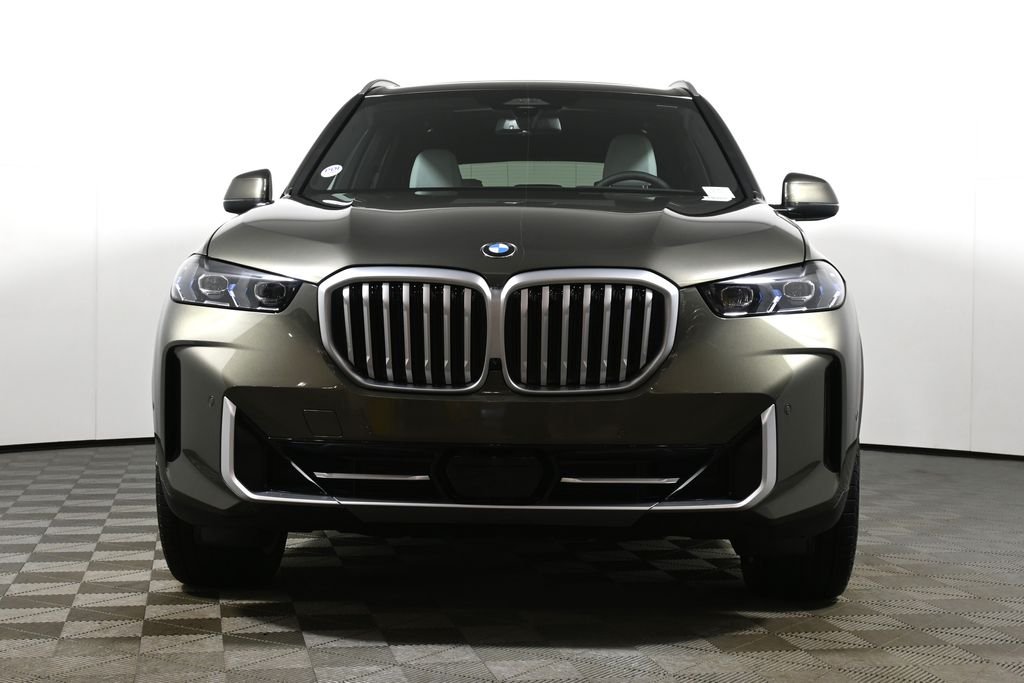 Used 2026 Green Metallic BMW xDrive40i image 10
