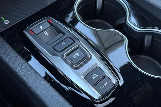 Used 2025 Platinum White Honda Black Edition image 27
