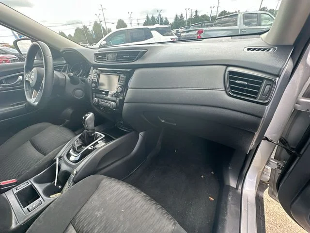 Used 2019 Silver Nissan SV image 29