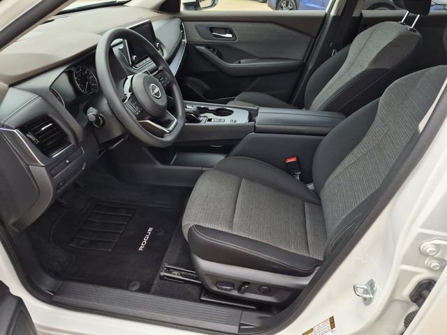 Used 2023 White Nissan SV image 20