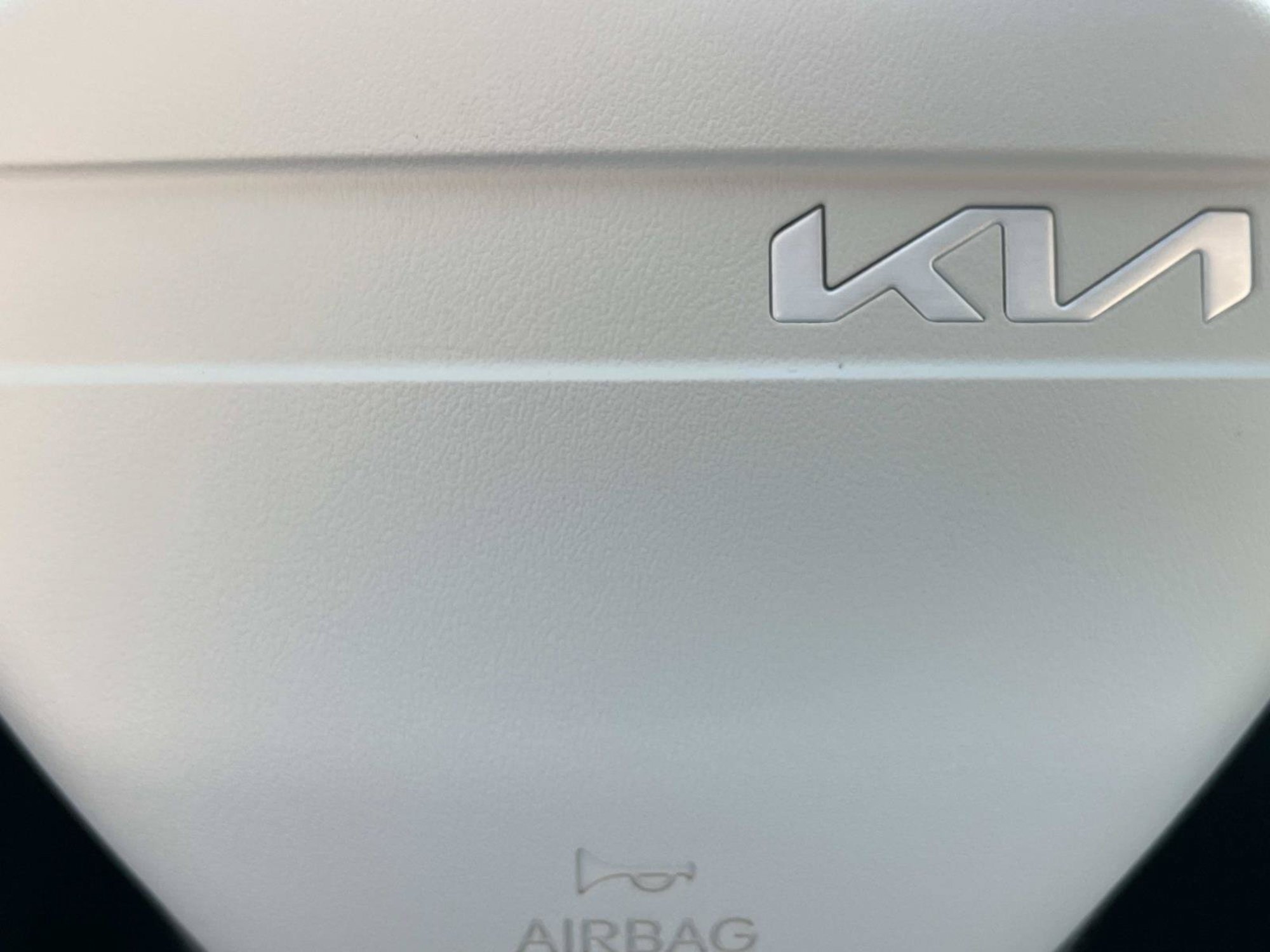 New 2026 Snow White Pearl Kia GT-Line image 27