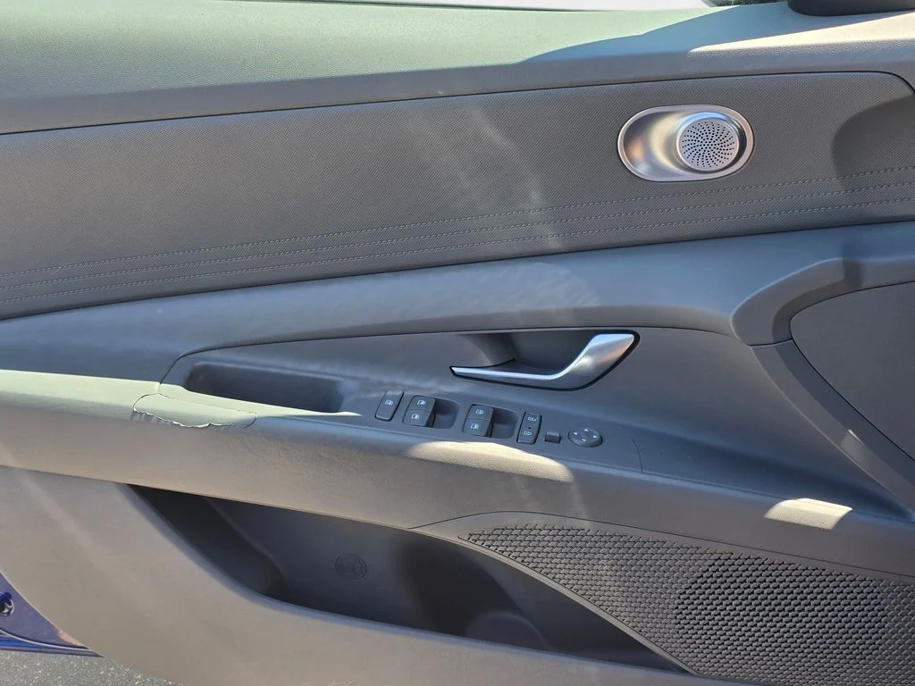 Used 2022 Blue Hyundai SEL image 28