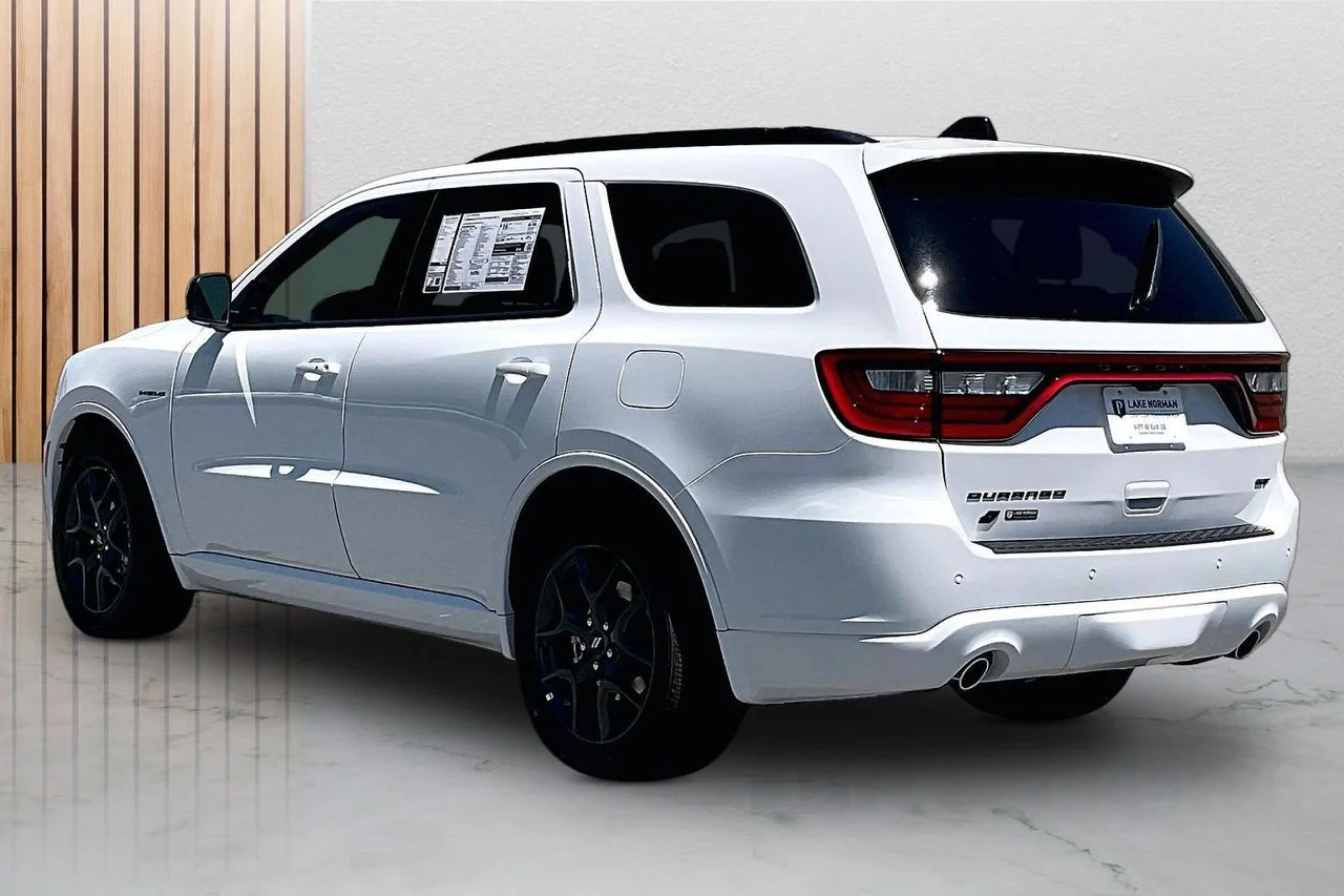 New 2026 White Knuckle Clear-Coat Exterior Paint Dodge  image 7