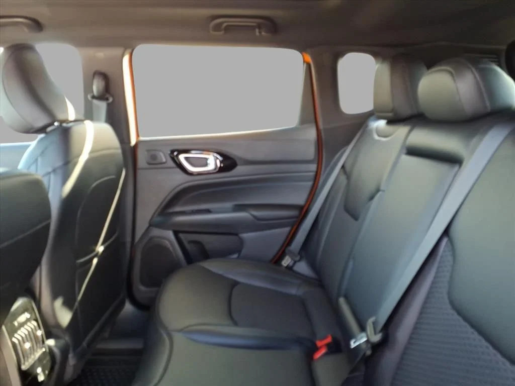 New 2026 Joose Exterior Paint Jeep Latitude image 8