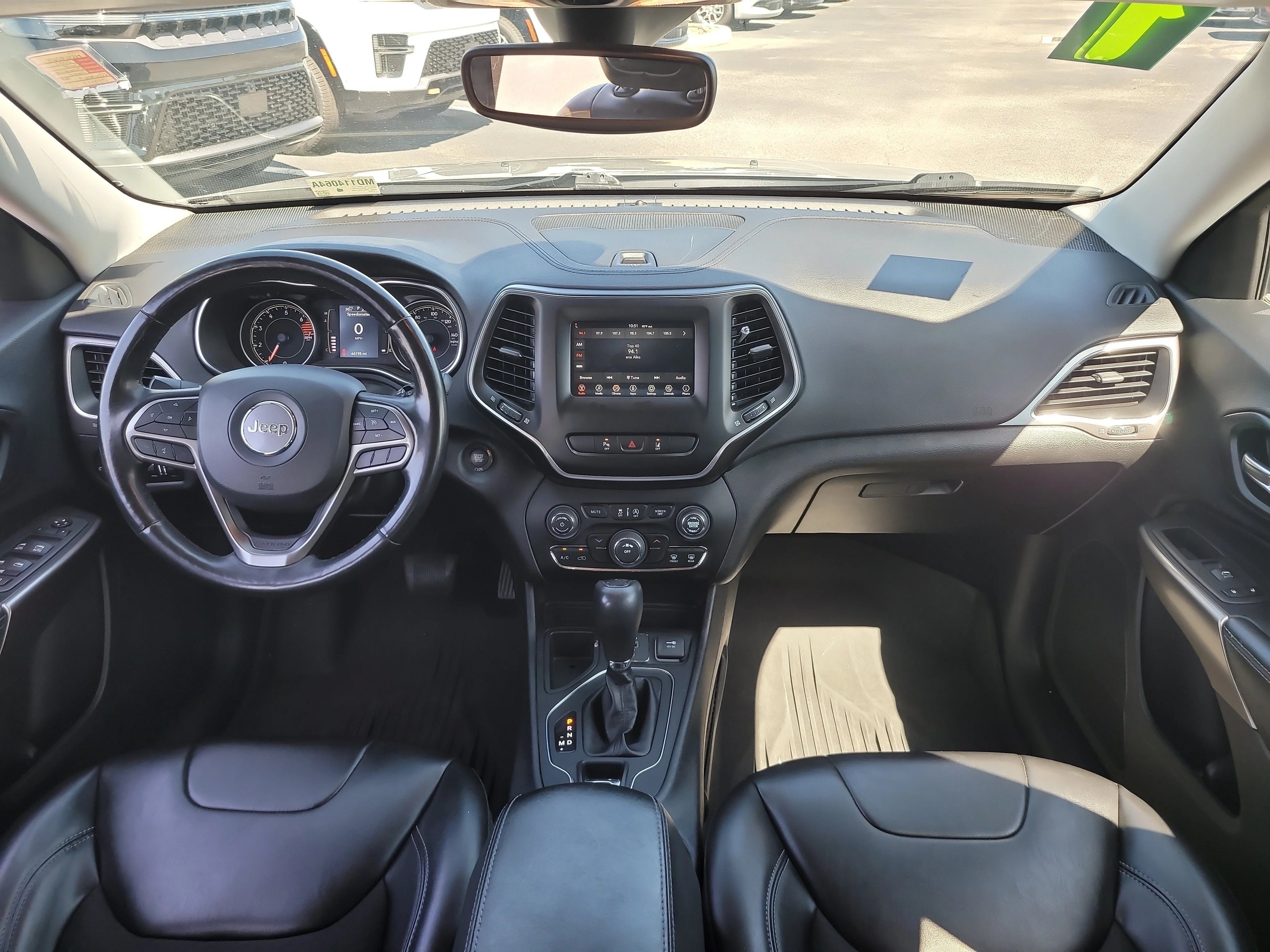 Used 2021 Sting-Gray Clearcoat Jeep Latitude Plus image 14