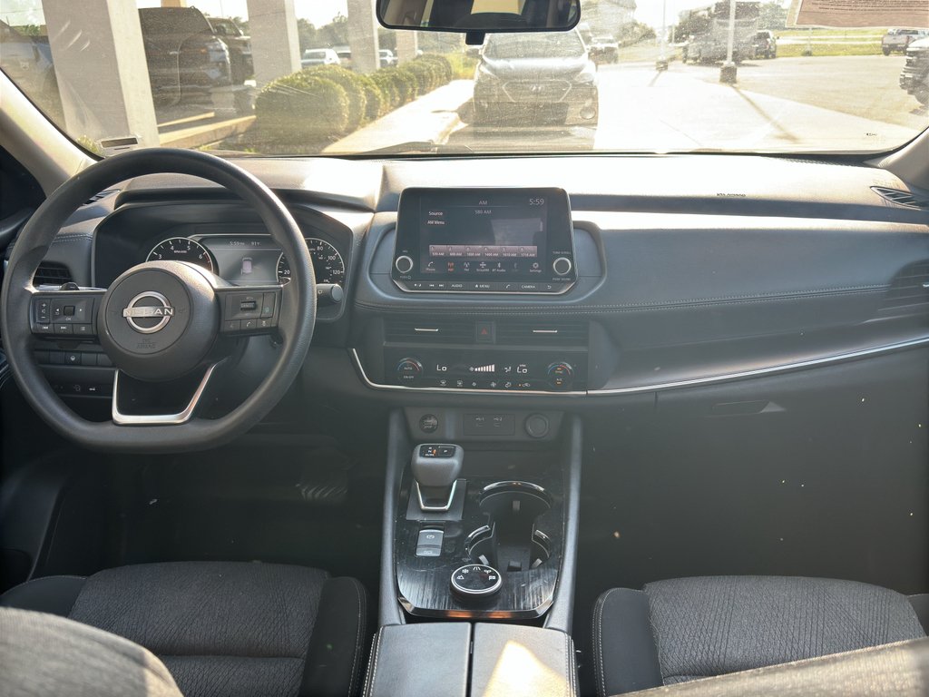 Used 2024 Super Black Nissan SV image 3