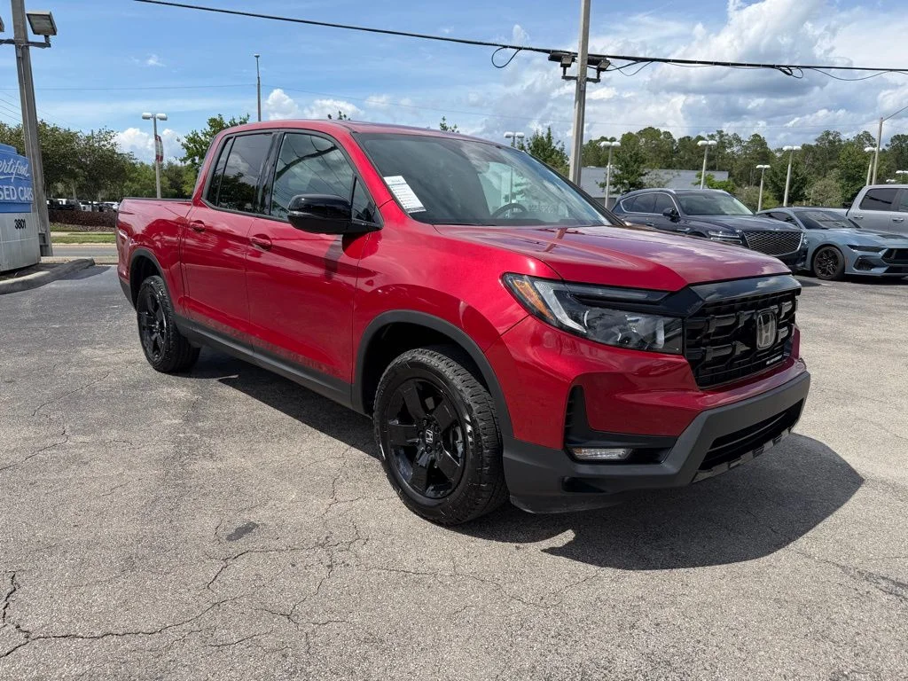 2025 Honda Ridgeline Black Edition's photo