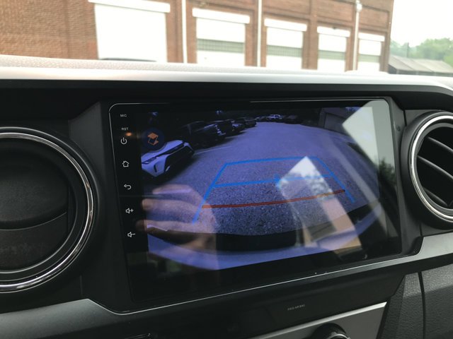 Used 2018 Super White Toyota SR image 17
