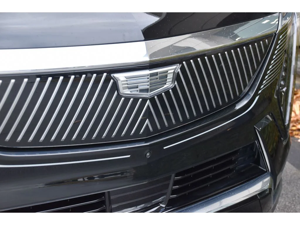 2025 Cadillac Escalade IQ Luxury 1 - Photo 11