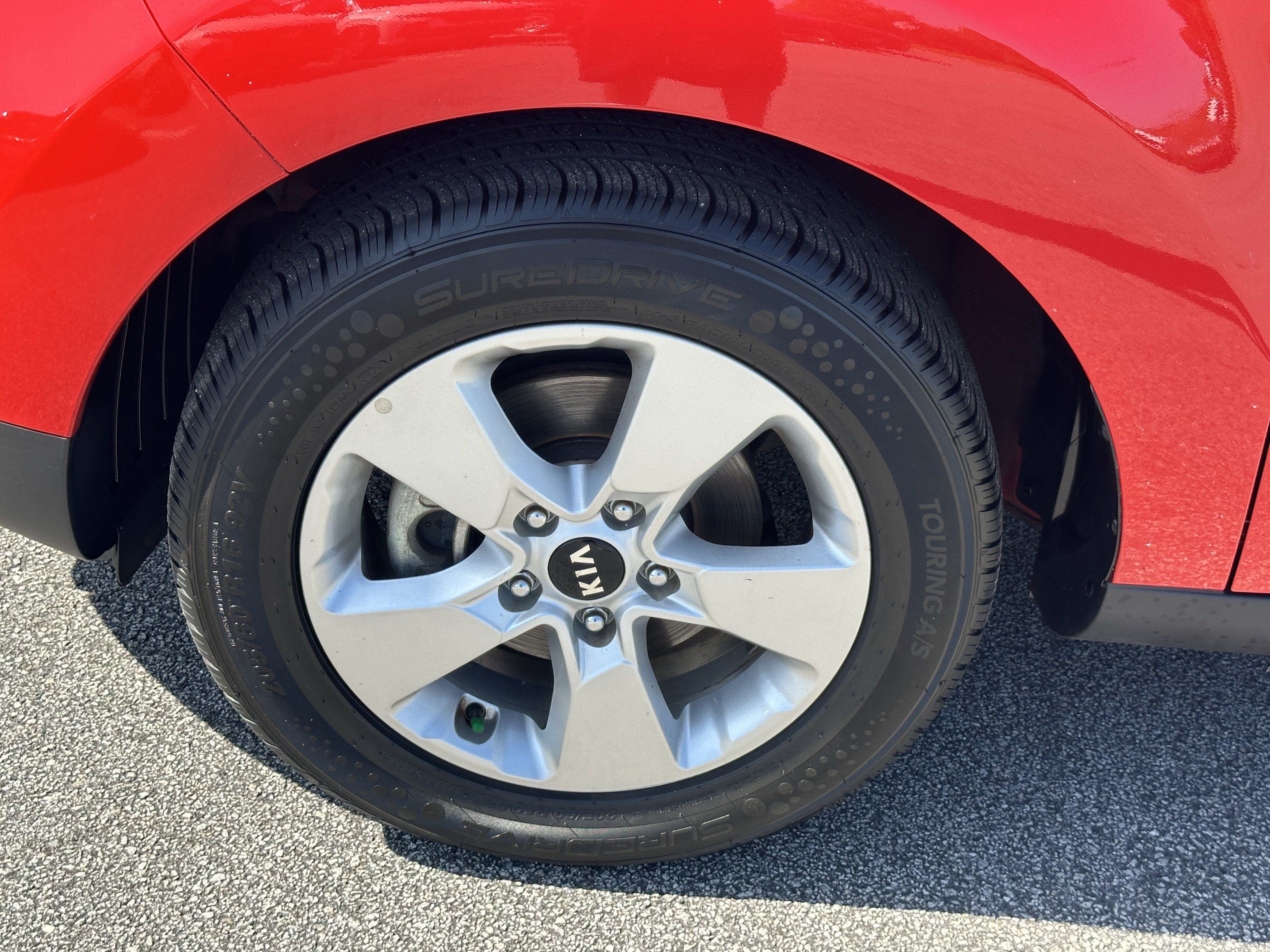 Used 2019 Inferno Red Kia Base image 11