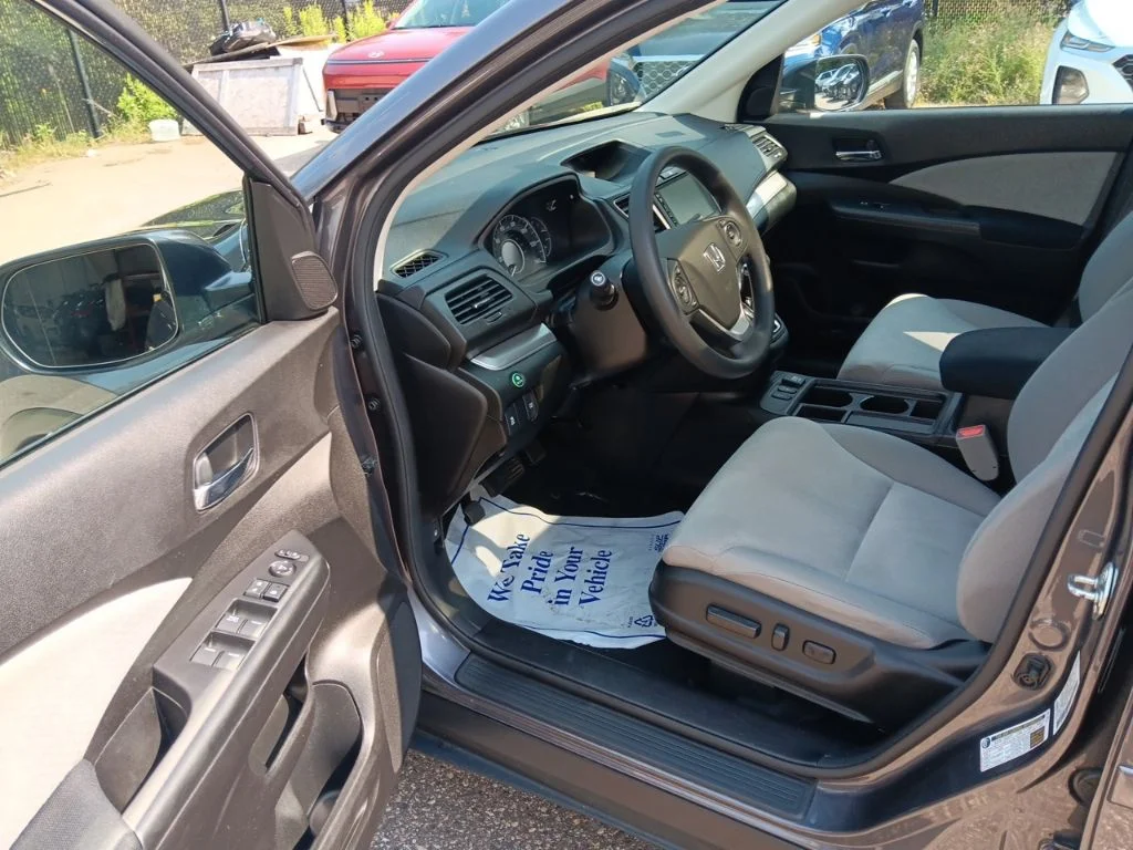 Used 2015  Honda EX image 13