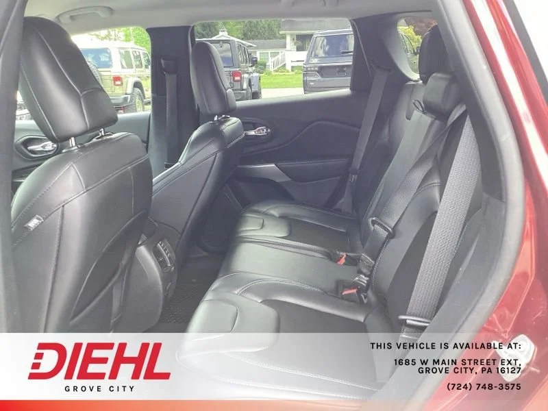 Used 2020 Red Jeep Latitude Plus 4x4 image 18