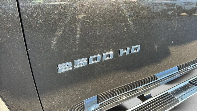 Used 2022 Black Chevrolet LTZ image 40