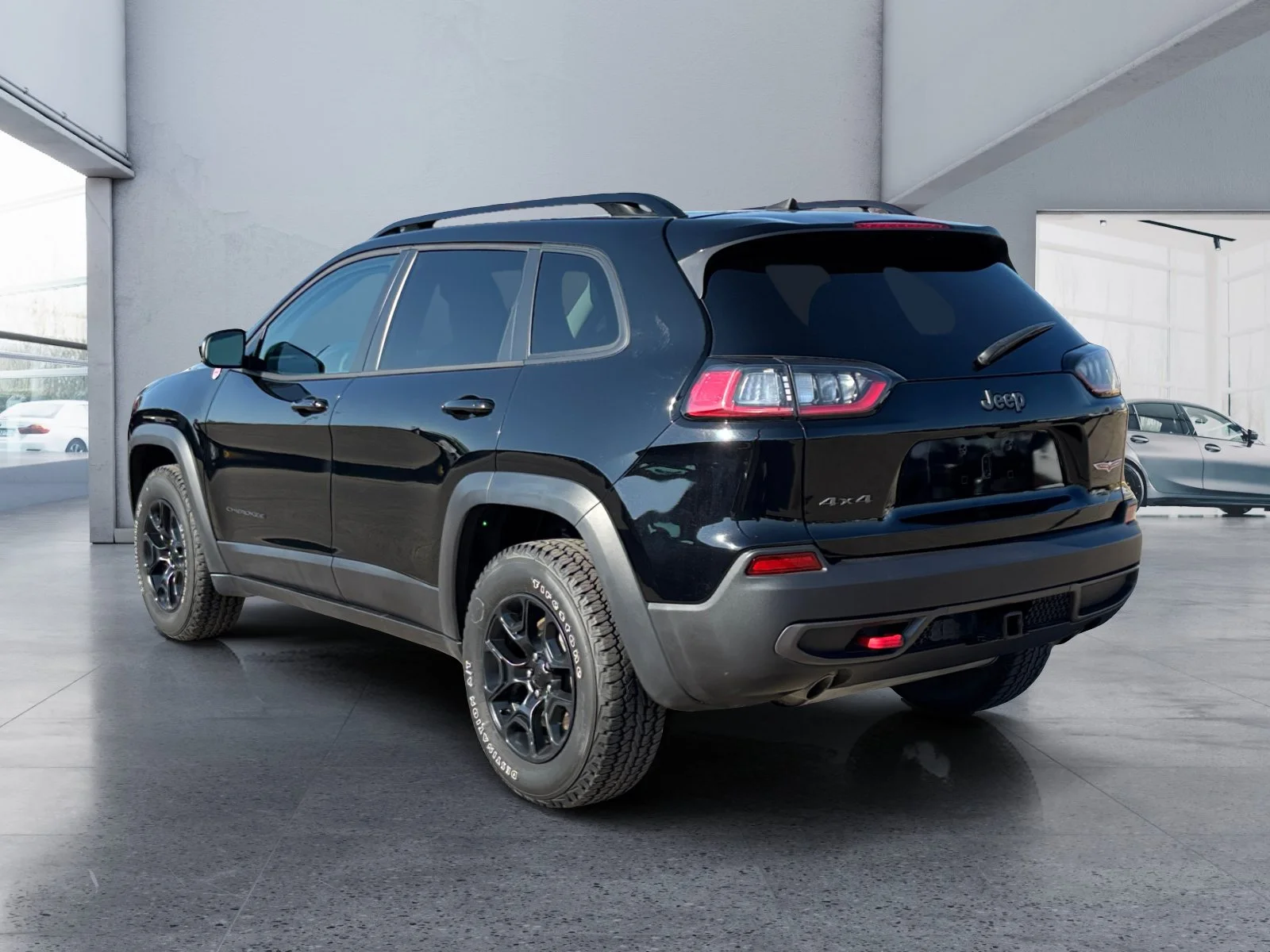 Certified Used 2022 Black Jeep Trailhawk Elite image 3