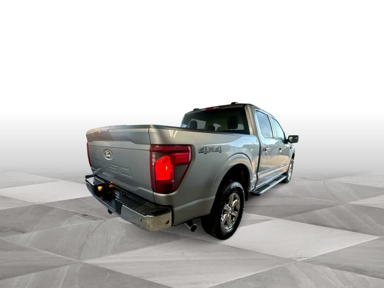 Used 2025 Iconic Silver Metallic Ford XLT image 8