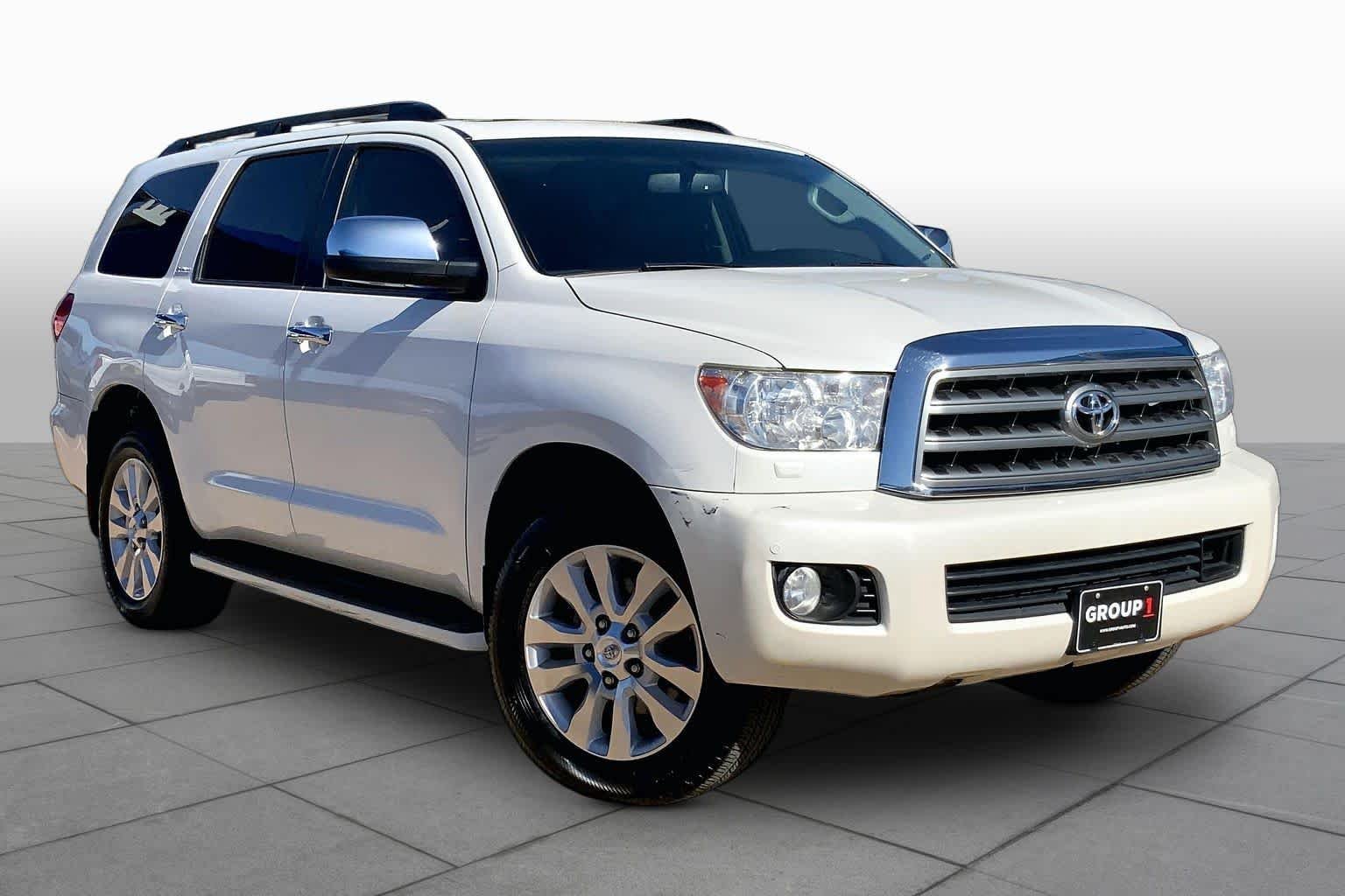 Used 2017 Blizzard Pearl Toyota Platinum image 3