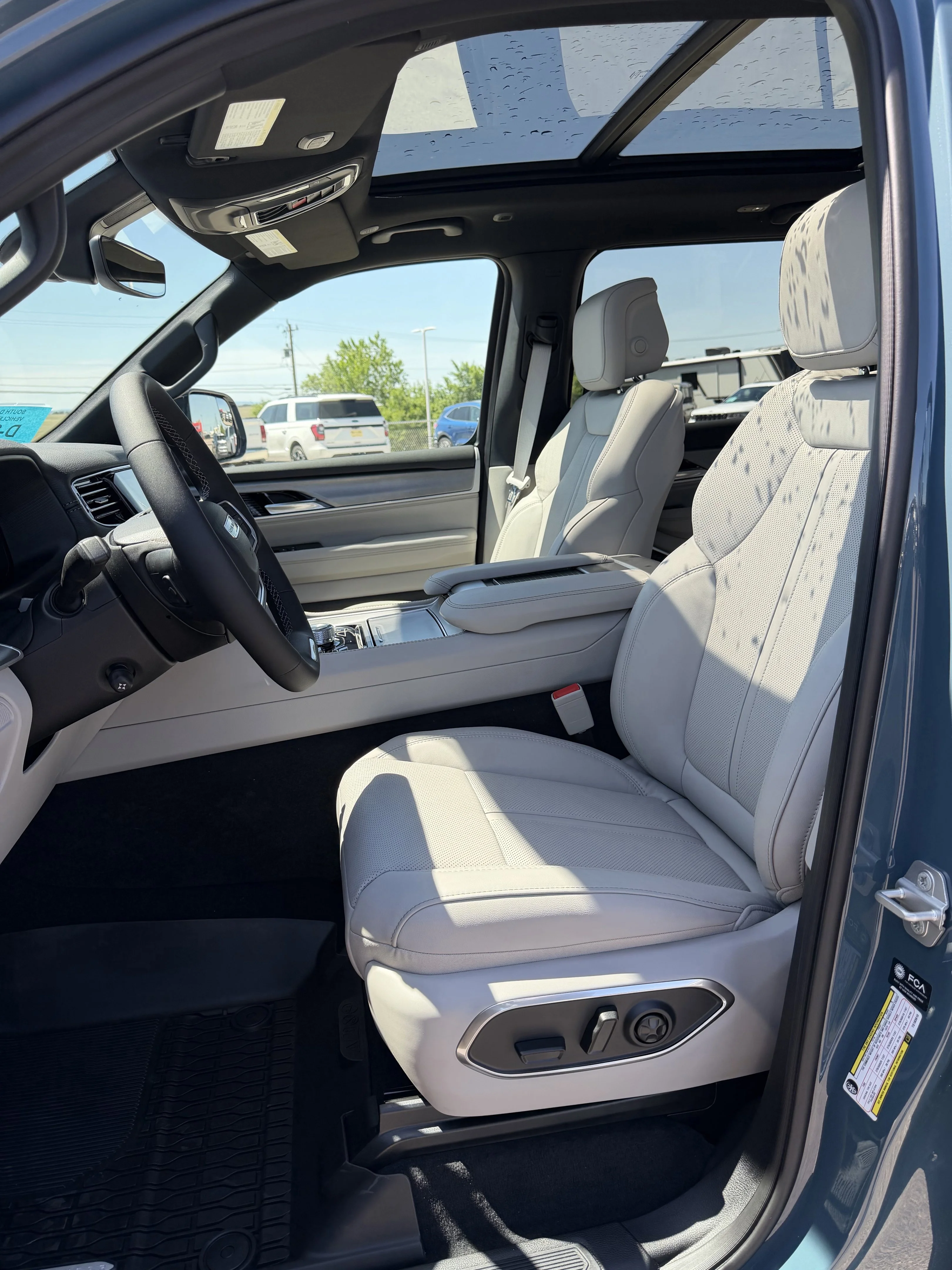 New 2026 Steel Blue Exterior Paint Jeep  image 15