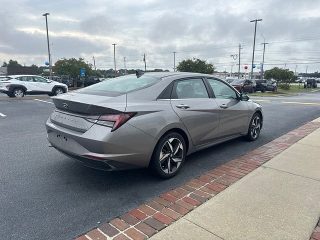 Used 2022  Hyundai Limited image 7