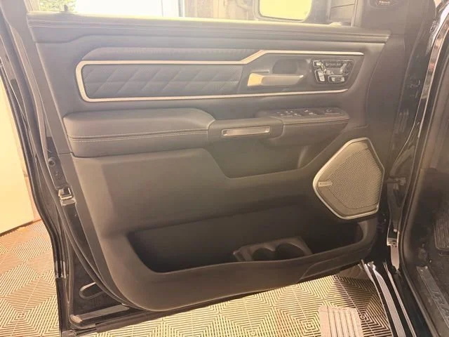 2026 RAM 1500 Tungsten - Photo 18