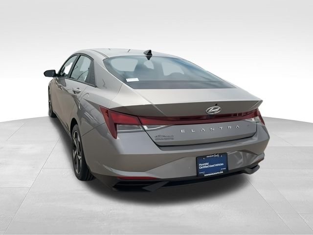 Used 2023 Silver Hyundai SEL image 7