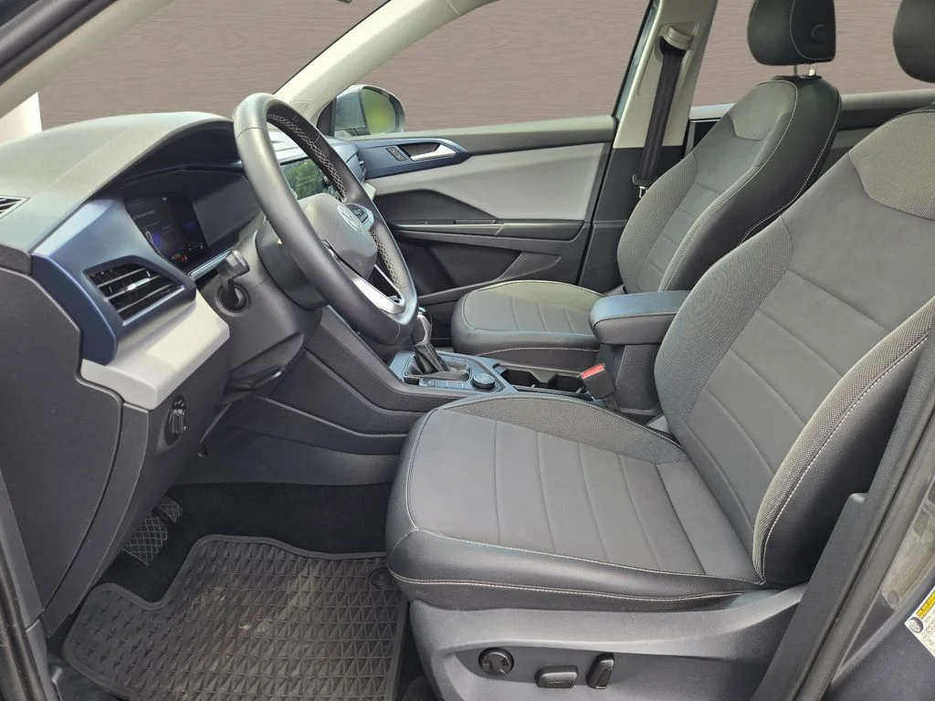 Used 2022 Gray Volkswagen 1.5T SE image 22