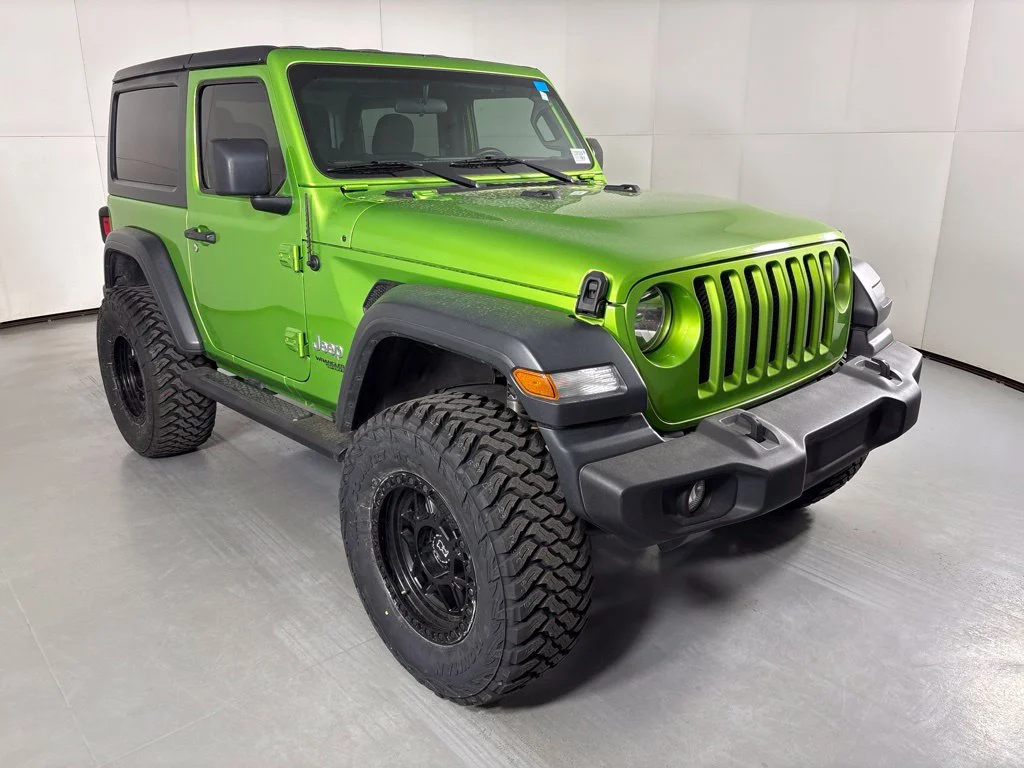 Used 2019 Green Jeep Sport S 4x4 image 2
