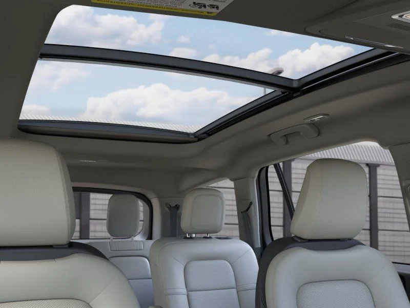 New 2026 Red Carpet Metallic Tinted Clearcoat Lincoln Premiere® image 22