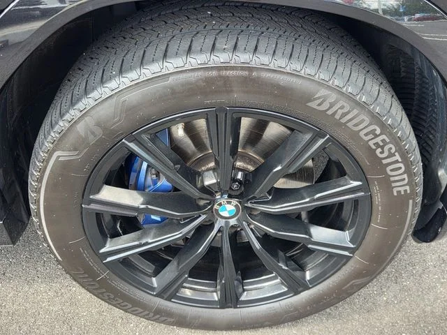 Certified Used 2024 Black Sapphire Metallic BMW xDrive40i image 8