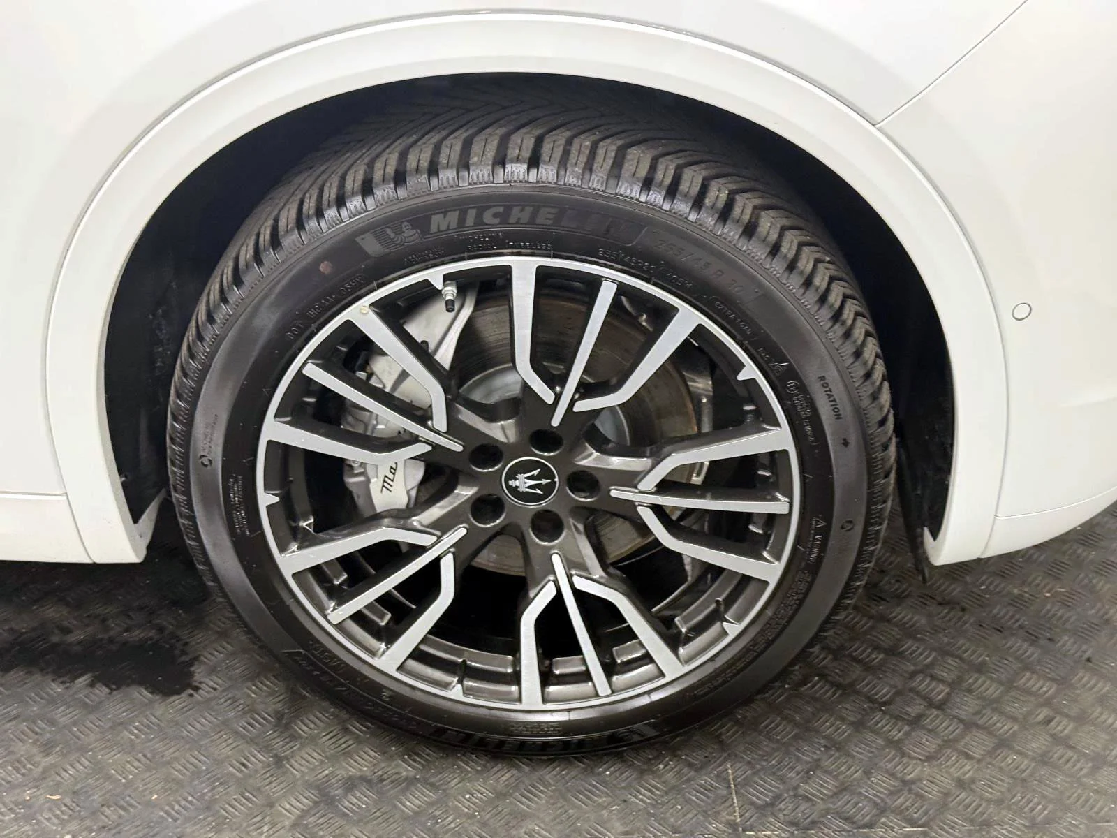Used 2025 White Maserati  image 12