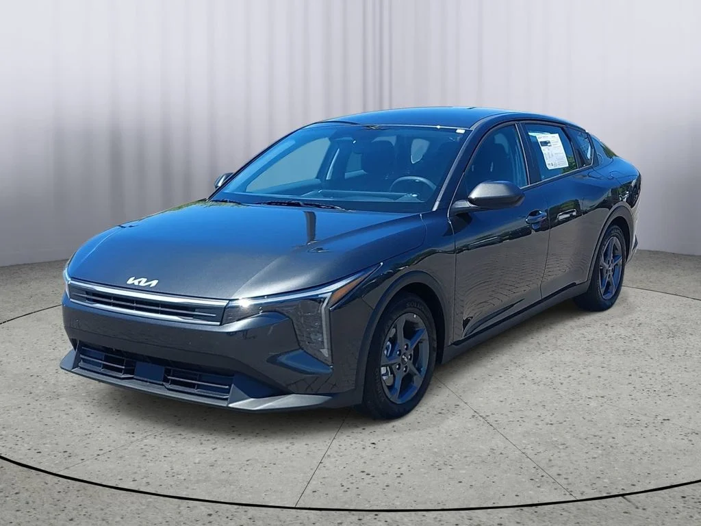 Used 2025 Gray Kia LXS image 7