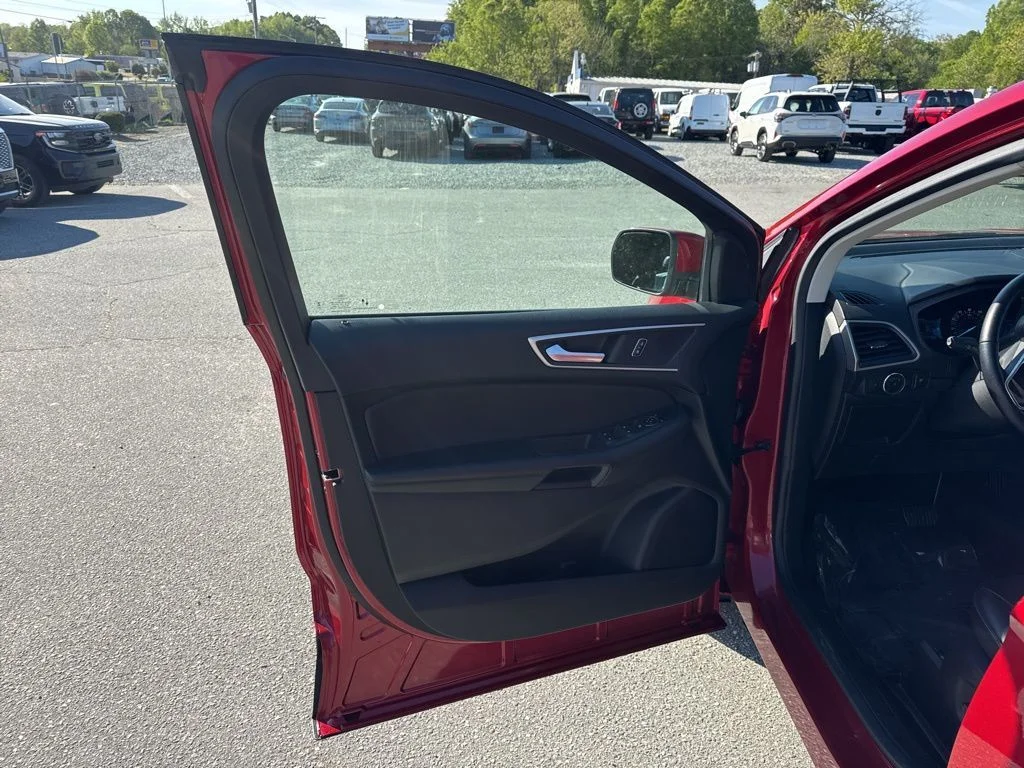 Used 2023 Red Ford SEL image 25