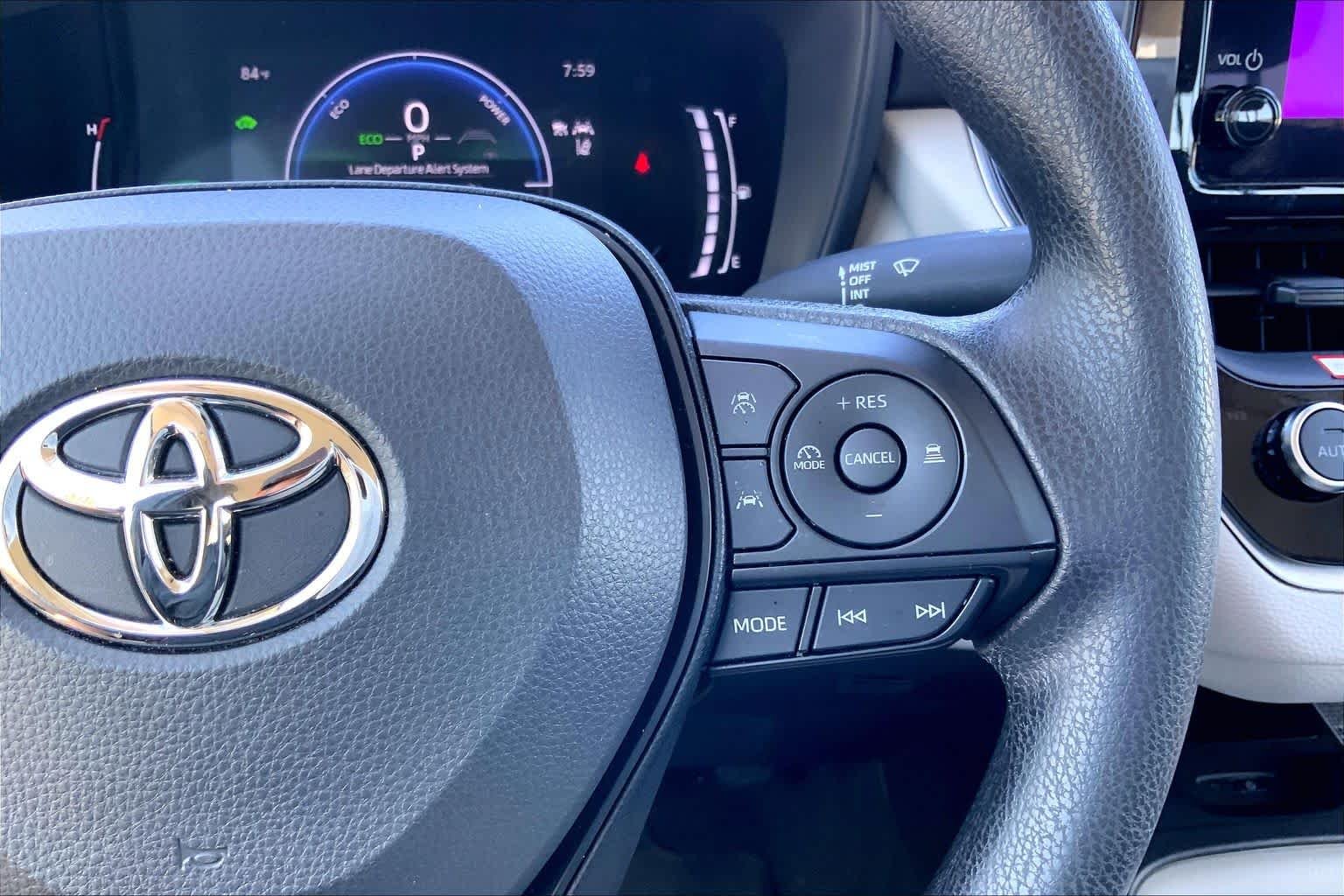 2026 Toyota Corolla LE - Photo 23